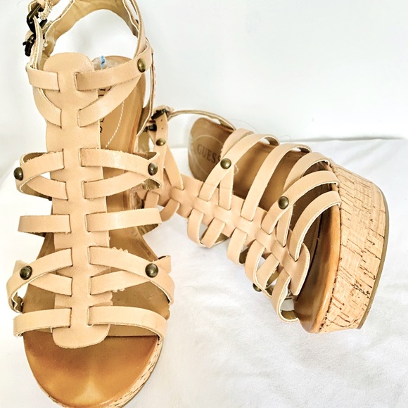 Wedge - Picture 3 of 3